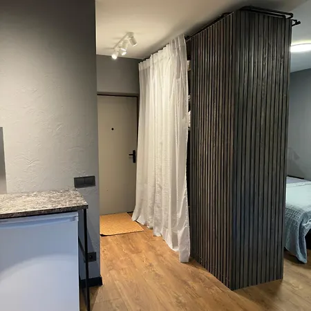 Little In Apartamento *